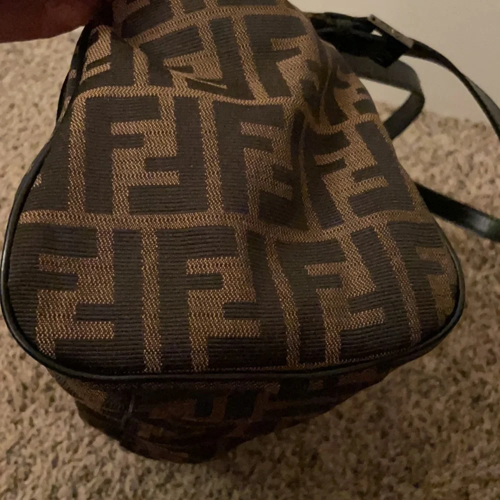 Fendi Bag - Picture 16 of 16